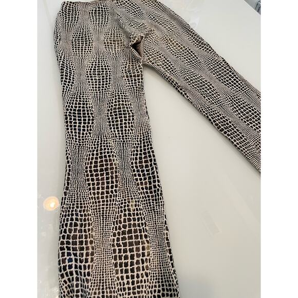 Women’s Snake Print Pants Boot Flare Women’s size XS - Picture 9 of 9